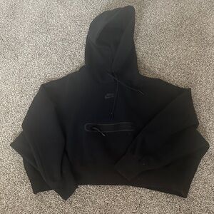 Nike Sportswear Black Pullover Crop Hoodie
